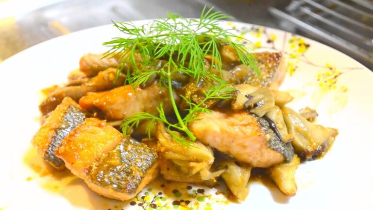 秋鮭と舞茸の味噌バター炒めの作り方　　How to make fried salmon in butter with maitake mushroom