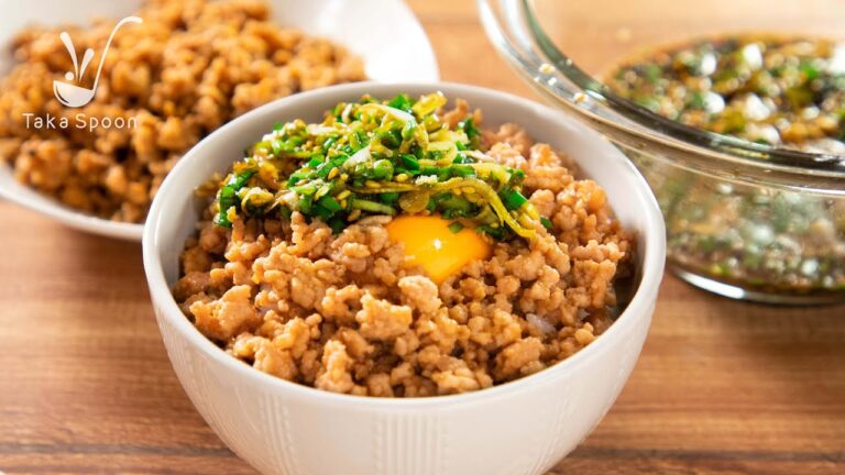 【超ごはん泥棒！】万能ニラだれスタミナ丼の作り方 ☆ Minced Meat Donburi with Garlic Chive Sauce | Taka Spoon Cooking