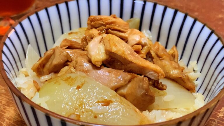 【美味しんぼ】タマらん！鶏の旨味沁み渡る『山岡さんのタマネギの釜飯』