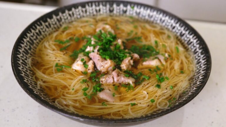 鶏の旨味を限界まで引き出した極上スープで作る【鶏にゅうめん・極】鬼簡単