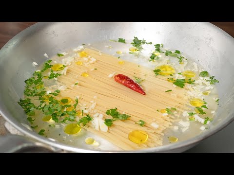 水から作れ！失敗しないワンパンぺぺロンチーノ｜スパゲッティ【 料理レシピ 】