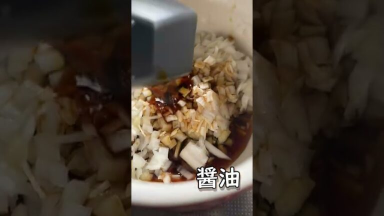 【主婦の時短激うまレシピ！】レンジで！レタスと豚肉の香味ダレ