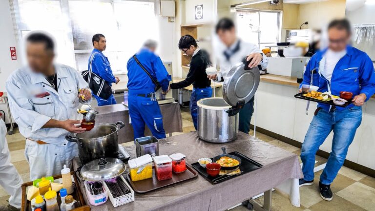 広島）かつ丼！カレーライス！港湾労働者の胃袋を満たす港の大衆食堂。大衆食堂４戦