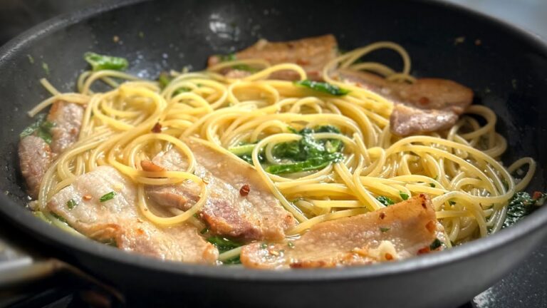 豚バラ肉の油は捨てるな！【ペペロンチーノ】パスタのプロがたどり着いたコクうまソース