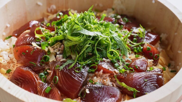 やるなら今しかねぇ！初夏になると必ず食いたくなるやつ【鰹の手こね寿司】