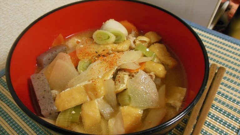 【簡単レシピ】具沢山豚汁でほっこりしよう【Miso soup with pork and vegetables】