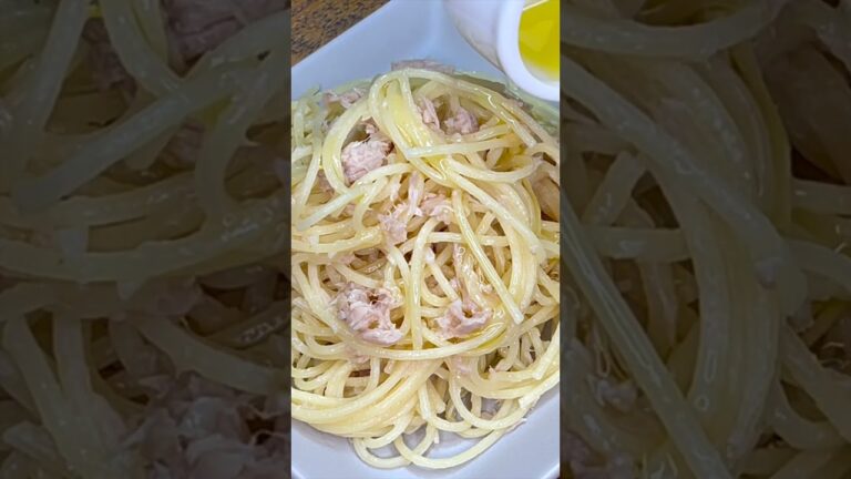 【山盛り大葉パスタ】ツナと大量の大葉で爽やか、旨すぎるパスタ！おうち居酒屋！簡単おつまみ料理でぼっち飯　ひとり晩酌　簡単大葉レシピ #shorts