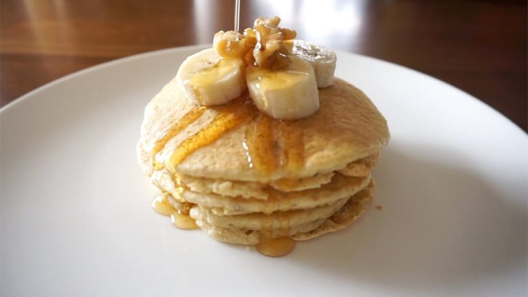 オートミール(粉砕なし)の『オートミールバナナパンケーキ』のレシピ| Easy Banana Oatmeal Pancakes | グルテンフリーレシピ｜オートミールパンケーキ