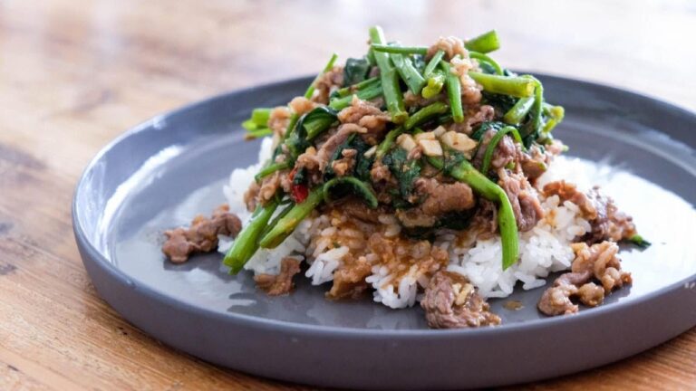 Taiwanese sha cha beef rice 沙茶牛肉と空芯菜あんかけご飯「沙茶牛肉燴飯」の作り方