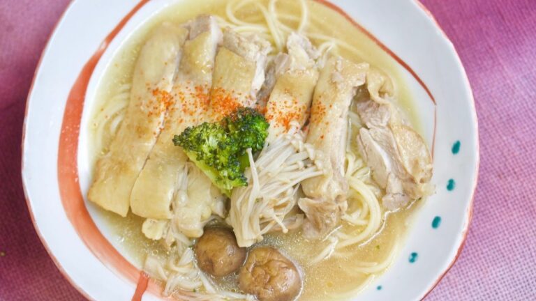 How to make chicken and mushroom soup Japanese style spaghetti ♪ 鳥とキノコの和風 スープ スパゲッティー の作り方