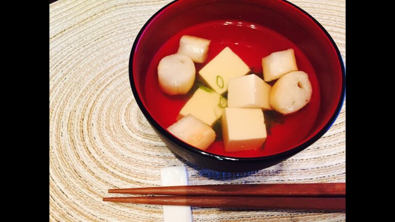 Japanese food cooking recipe 【Soup】 / 豆腐とお麩のお吸い物