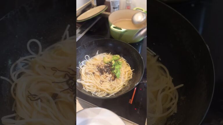 【こじらせ飯】お手軽激うまパスタ🍝生ハム アボカド 塩昆布 白出汁