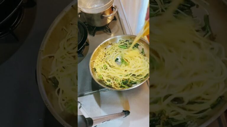 【 高菜 と 空心菜 パスタ 】　パスタ　料理　#Shorts