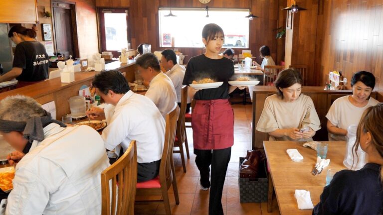 衝撃の１キロ越え高速パスタ！夫婦の神連携で大量注文を捌く愛知県最強パスタ専門店