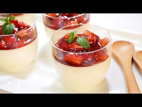 いちごのパンナコッタ【簡単！冷やすだけ】 No-Bake Strawberry Panna Cotta