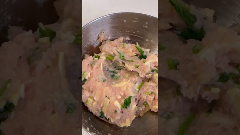 子供がおかわり連発！鶏ひき肉とほうれん草のさくふわボール