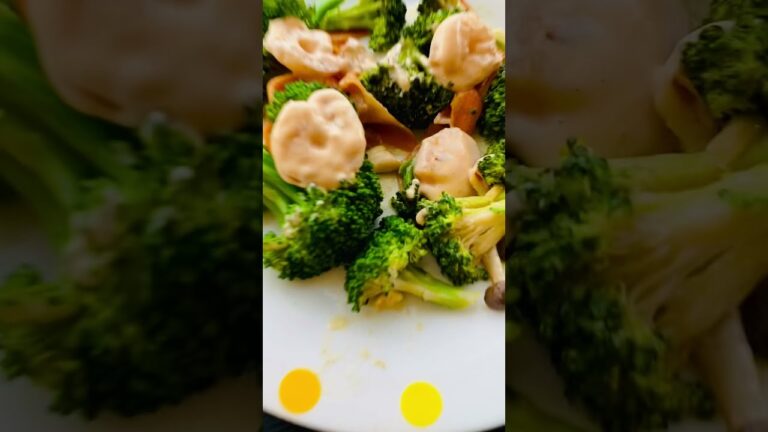 ブロッコリー海老マヨ炒め定食(弁当可) 紹介します 鹿屋中央食堂 Japanese Lunch Broccoli shrimp with mayonnaise (Bento) #Shorts