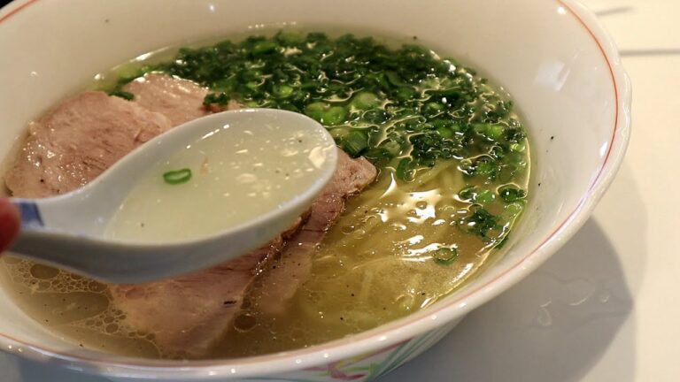 家でラーメン屋さん並のスープの作り方　塩豚チャーシュー麺の作り方　塩だれの作り方　ラーメン屋と同レベルの神スープ　How to make ramen