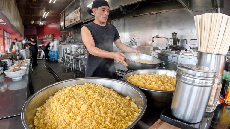 超絶焼めしラッシュ！注文が殺到する大盛り名古屋めしラーメン屋